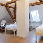 Zamek 3*