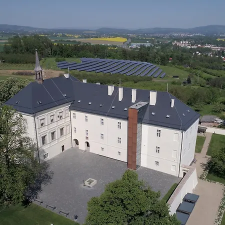 Zámek 3* Svijany