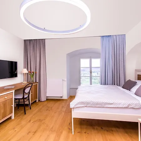 Hotel Zamek 3*